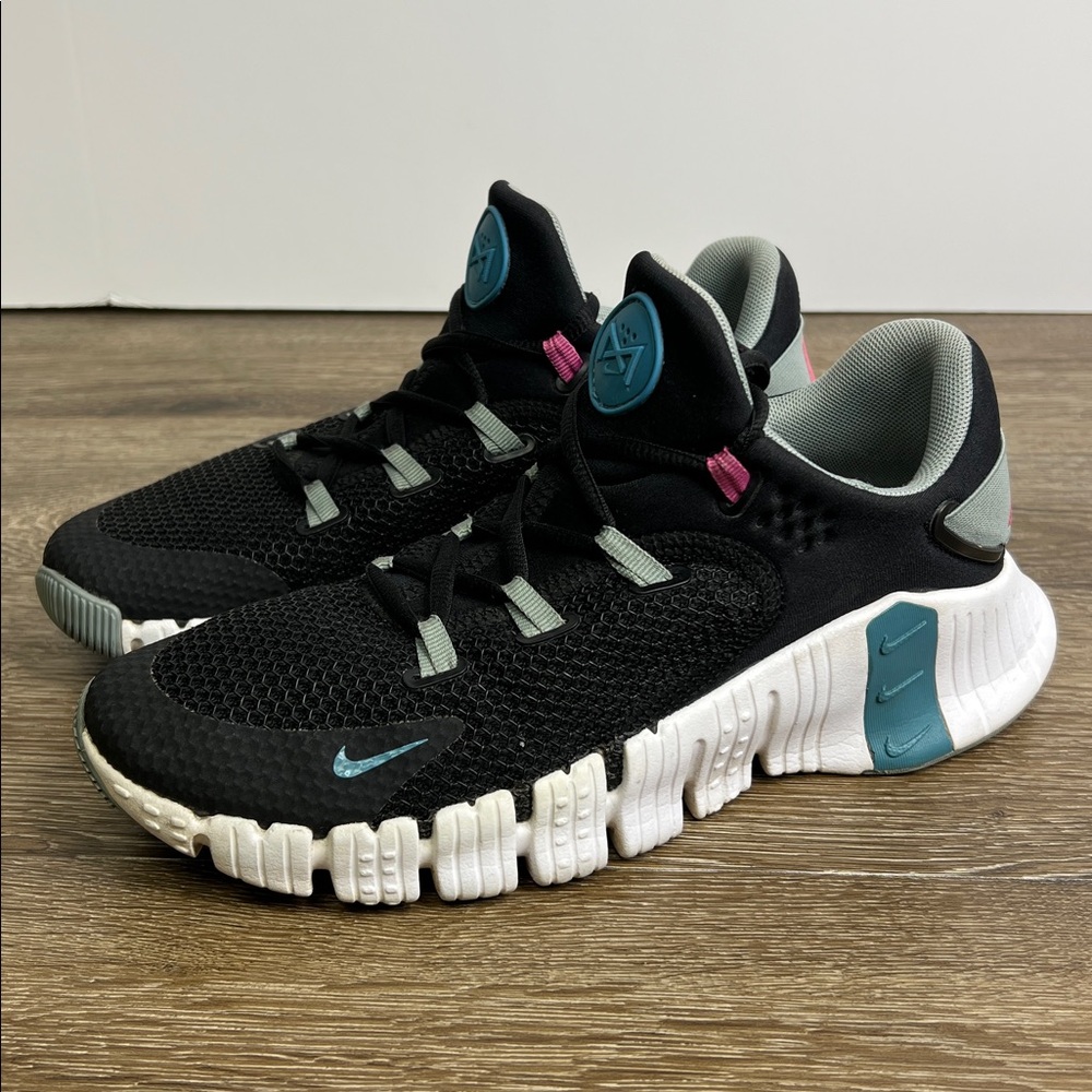 Nike Free Metcon Women’s Black Sneakers with Teal and Pink Accents